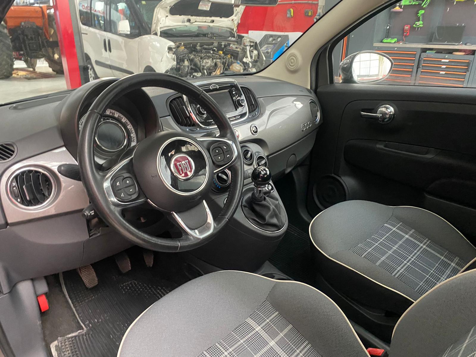 Fiat500 interni